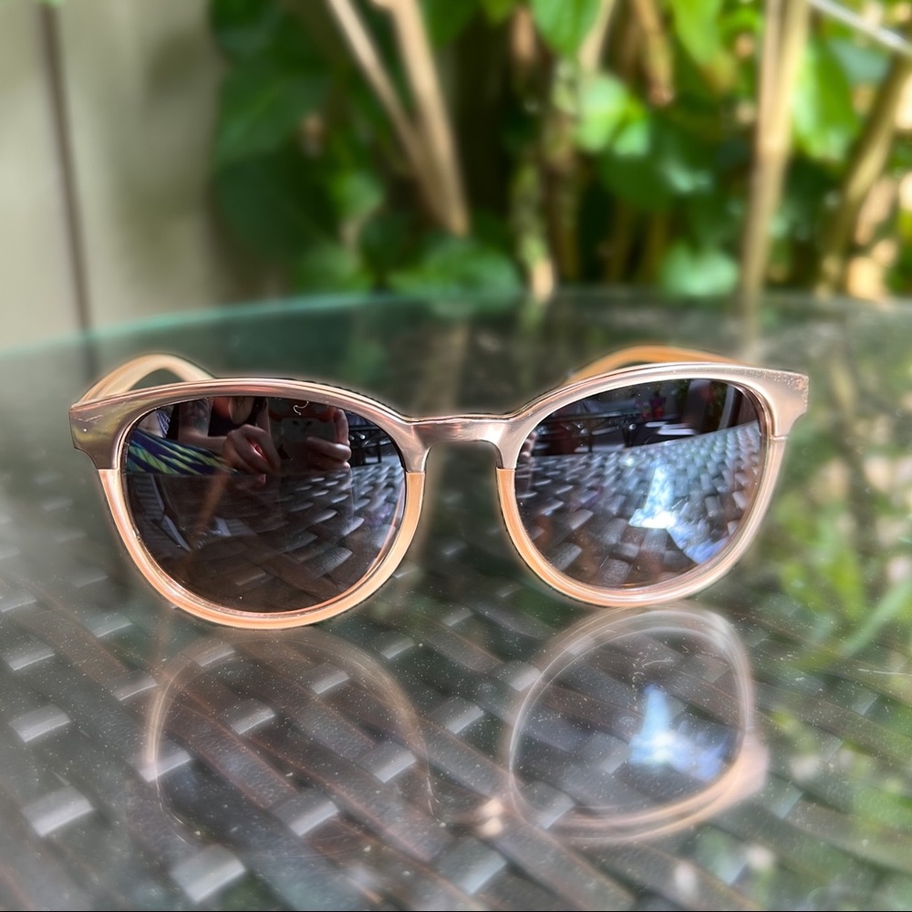 🌺HOST PICK🌺 Chic Oversized Rose Gold Sunnies
